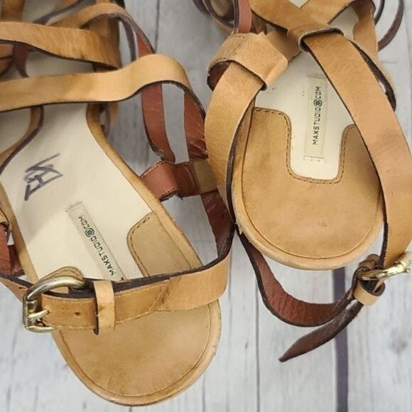 Max Studio Oakey Slingback Wood High Heels - Picture 8 of 13